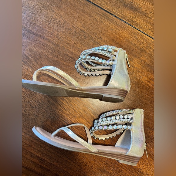 Thalia Sodi Gold wrap around ankle Rhinestone Sandals Size 6.5 - Picture 2 of 12